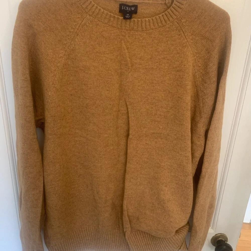 Bundle J Crew Men's Tan Sweater and Navy Sweater - Picture 2 of 10